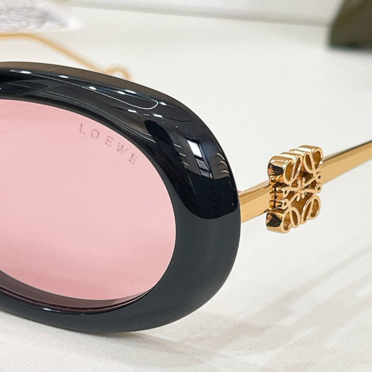 LOEWE Sunglasses-LW521U